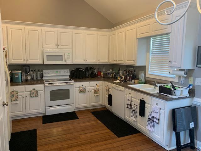 Building Photo - 1125 Sebring Dr