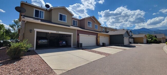 Building Photo - Gold Hill Mesa Community