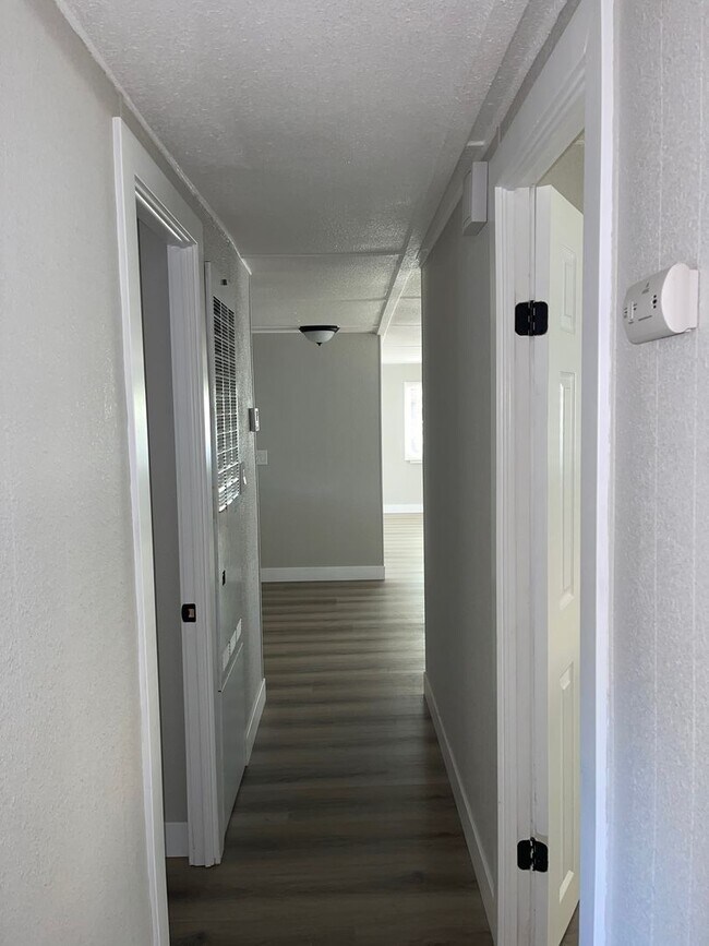Building Photo - Nice Home For Rent