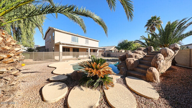 Building Photo - 7015 W Southgate Ave