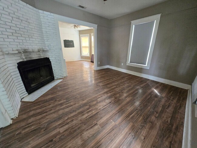 Building Photo - Available NOW!