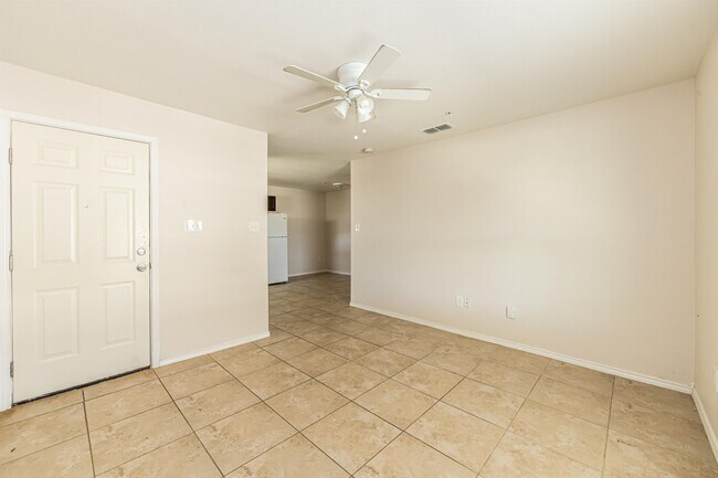 Building Photo - 2601 Lomas Del Sur Boulevard