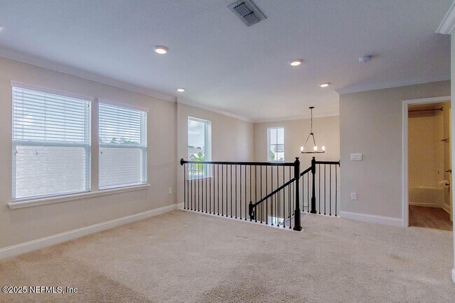 Building Photo - 258 Thistleton Wy