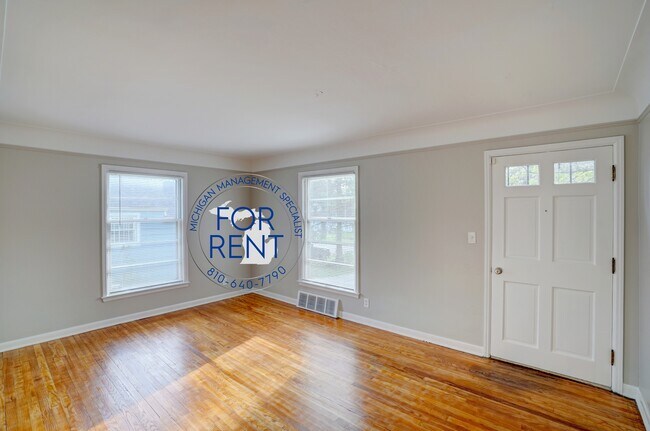 Building Photo - 708 Fremont St