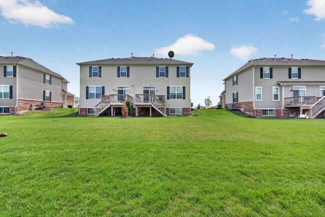 Building Photo - 15012 W Cyrus Dr