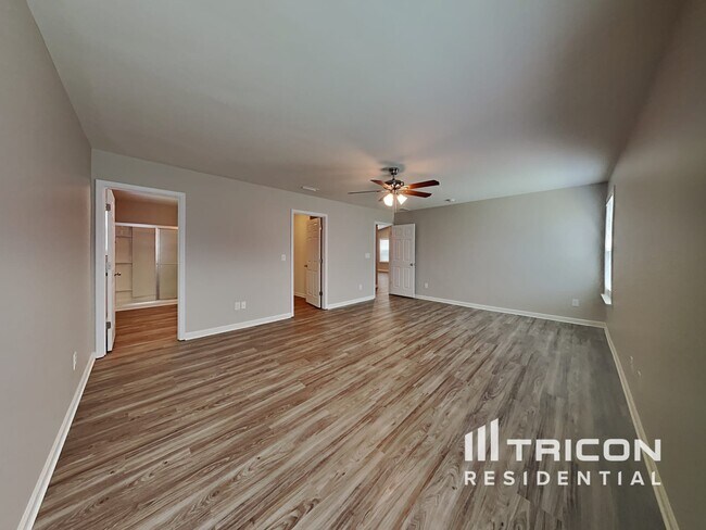 Building Photo - 922 Pointe Andrews Drive