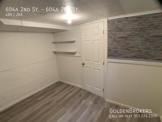Building Photo - 604 2nd St