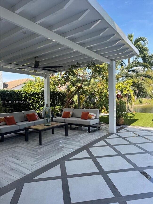 Building Photo - 10973 NW 53rd Ln