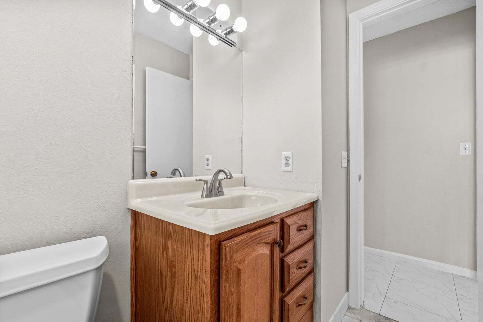 Building Photo - 4640 Rosewood Tree Ct