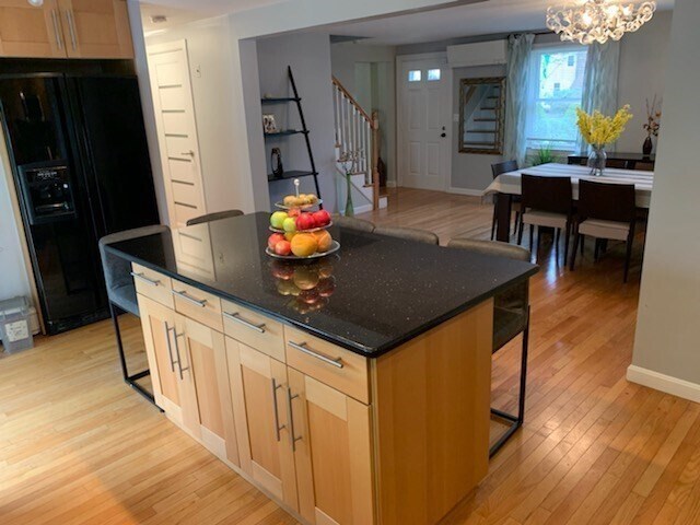 Building Photo - 31 Hunnewell St