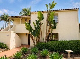 Building Photo - 532 E Arrellaga St