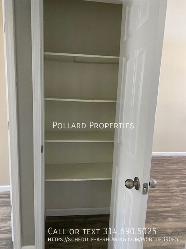 Building Photo - 201 Bedford Dr