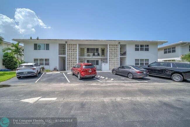 Primary Photo - 3213 Colony Club Rd