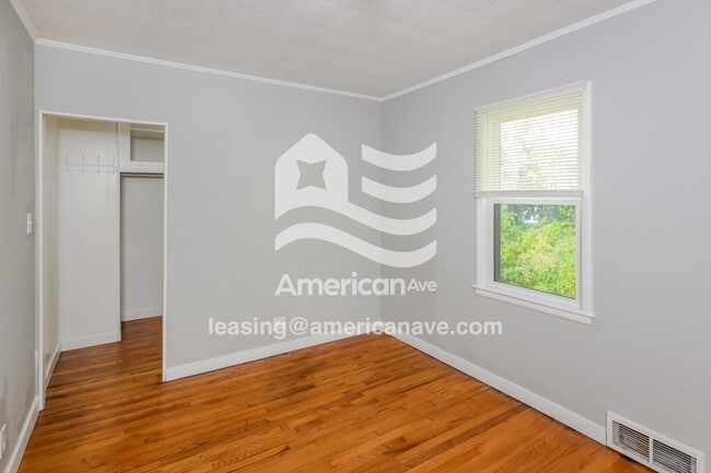 Building Photo - 709 N 41st Ave