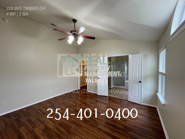 Building Photo - 4 Bedroom, 2 Bathroom Home for Rent in Tem...