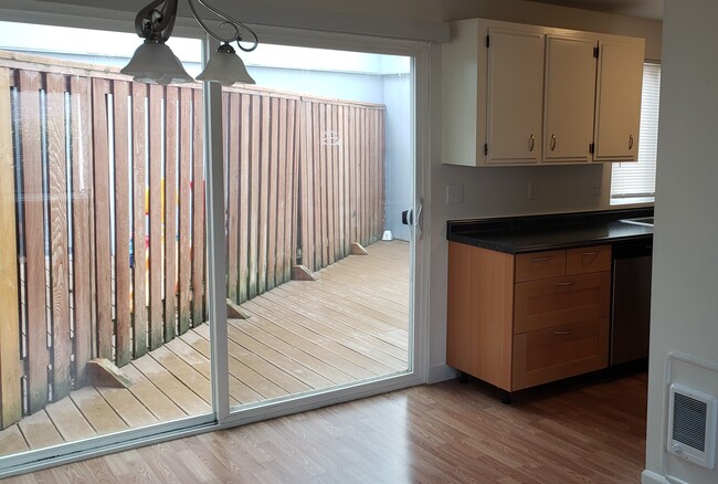 Dinning Area with View of the Courtyard - 4795 Clarence Ct SE