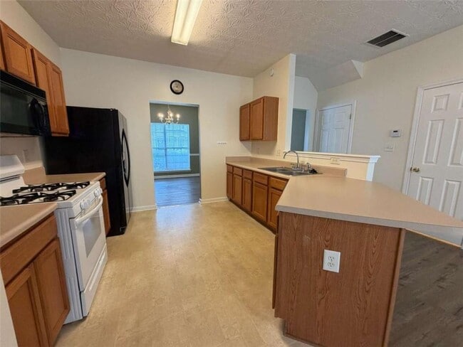 Building Photo - 644 Kenridge Dr