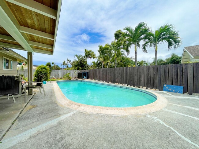 Building Photo - Pet Friendly Kailua Pool Home