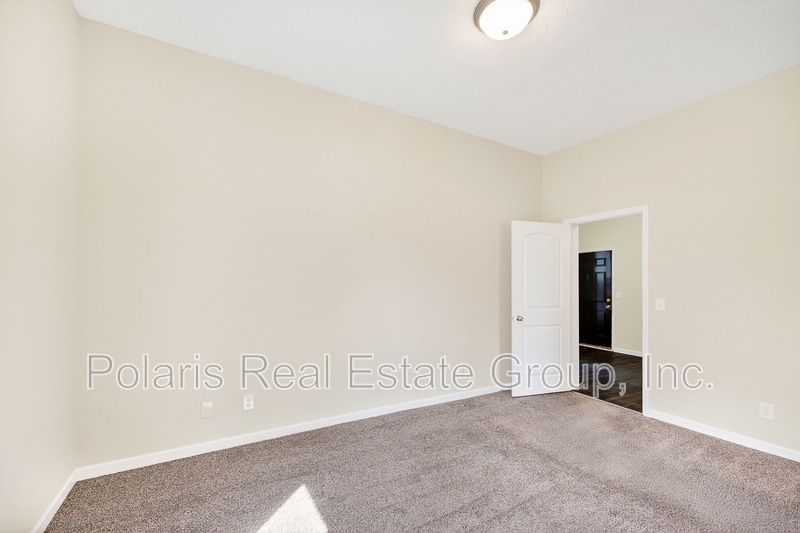 Building Photo - 522 N Lebanon St