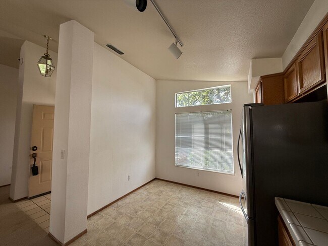 Building Photo - 6415 Shasta Creek Way