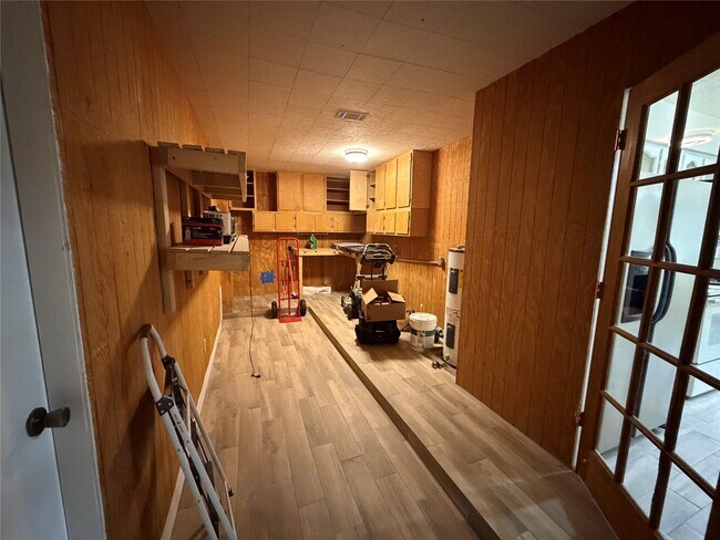 Building Photo - 16414 Paint Rock Rd