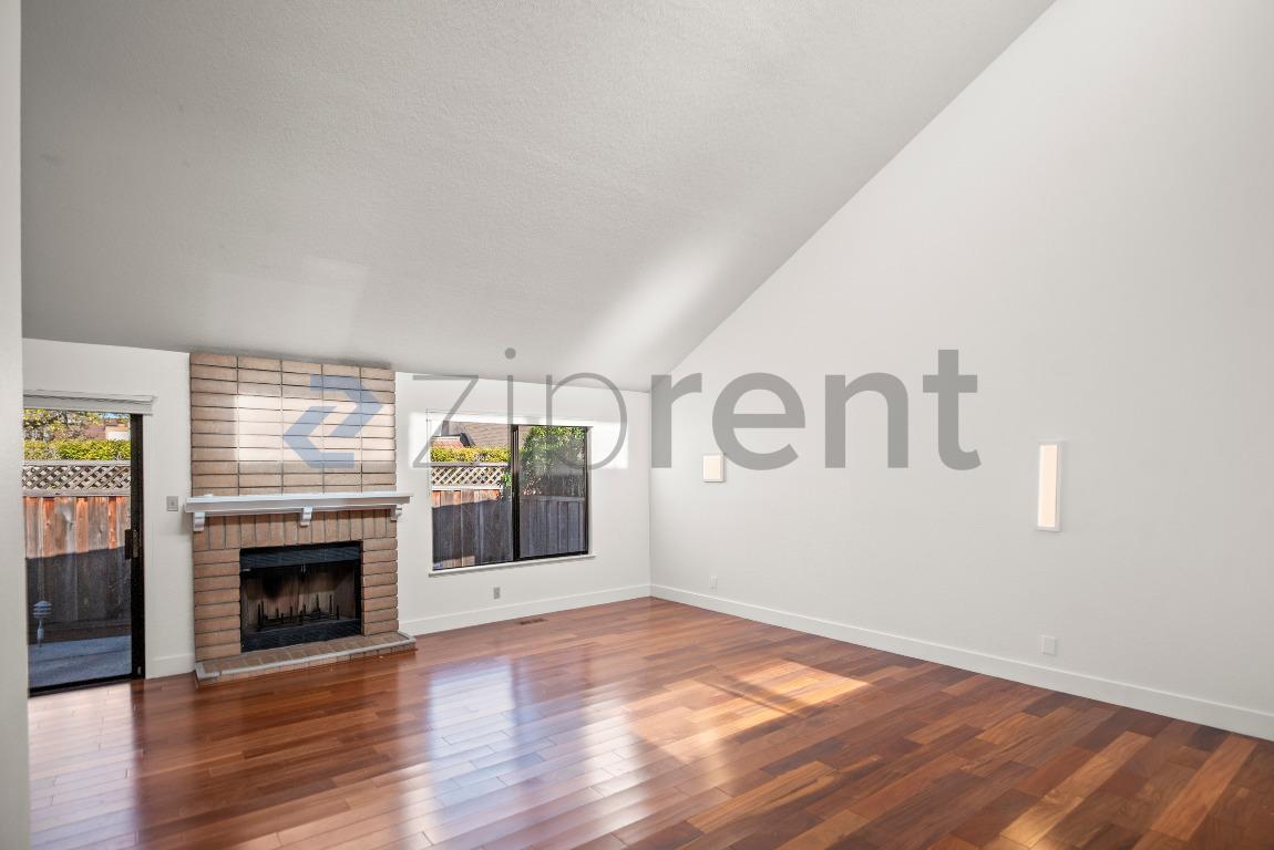 Building Photo - 1654 Sugarloaf Dr