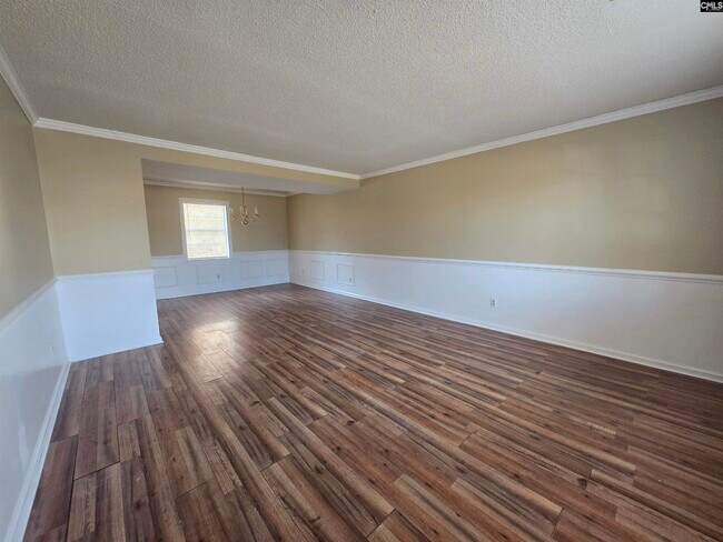 Building Photo - 208 Sagamare Rd