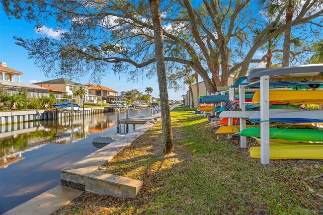 Building Photo - 412 Moorings Cove Dr