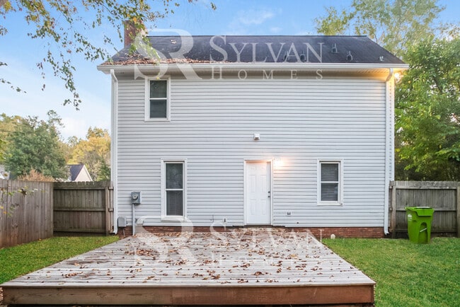 Building Photo - Living where You Love is Good for your Heart!