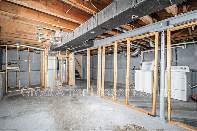 Building Photo - 1061 Centennial Ave