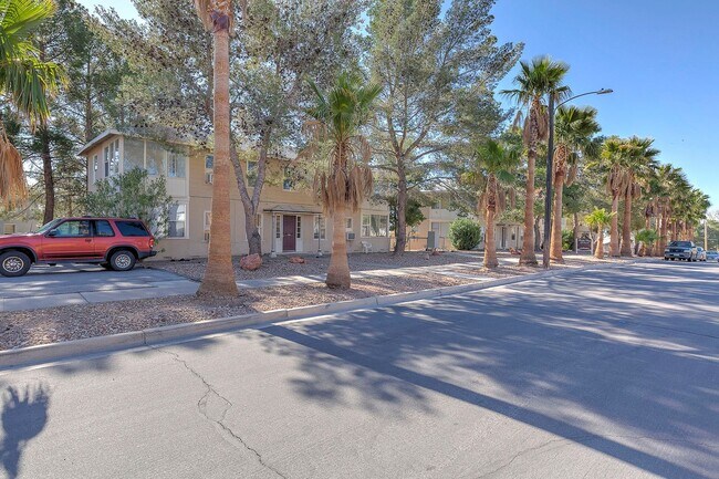Building Photo - 619 A Ave