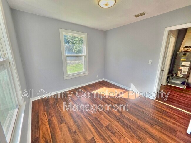 Building Photo - 616 Woodbine St