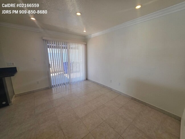 Building Photo - 9550 Cll Vejar