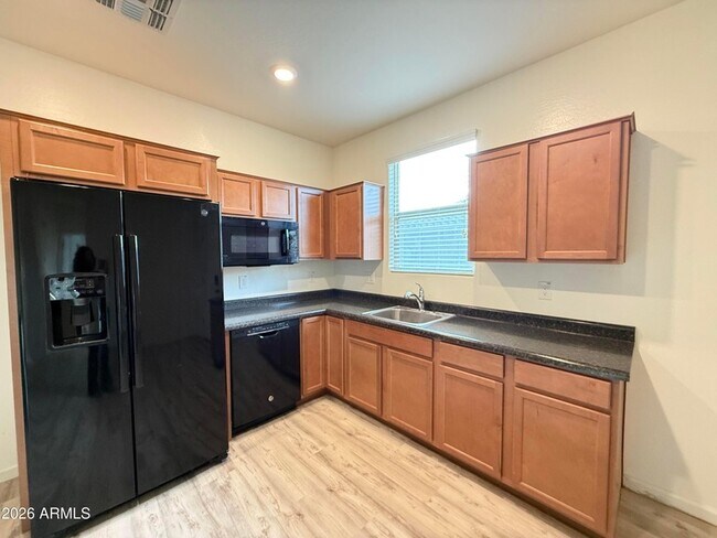 Building Photo - 2372 E Dust Devil Dr