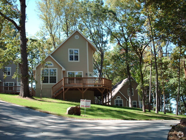 Cottage - Moonlight Cottages, Duplex and Townhomes