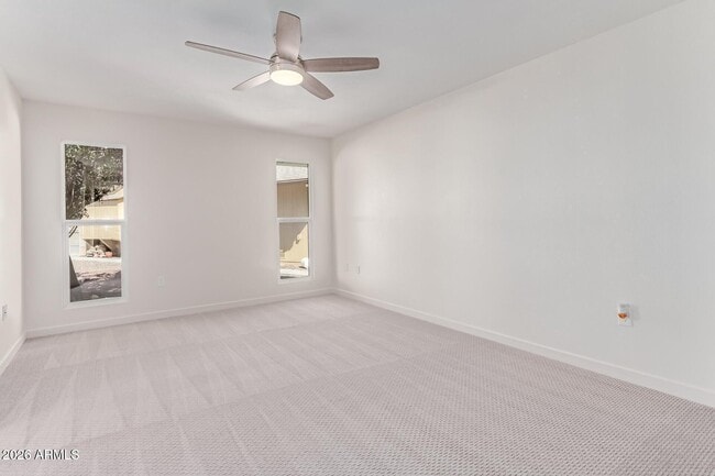 Building Photo - 16853 N Meadow Park Dr