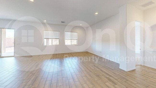 Building Photo - 7924 S Desert Indigo Dr