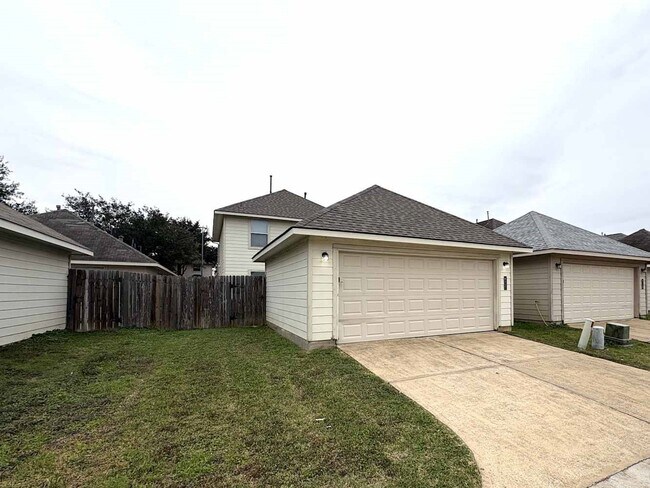 Building Photo - 6337 Mountain Pines Ln