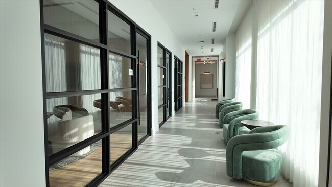 Building Photo - 191 Washington St