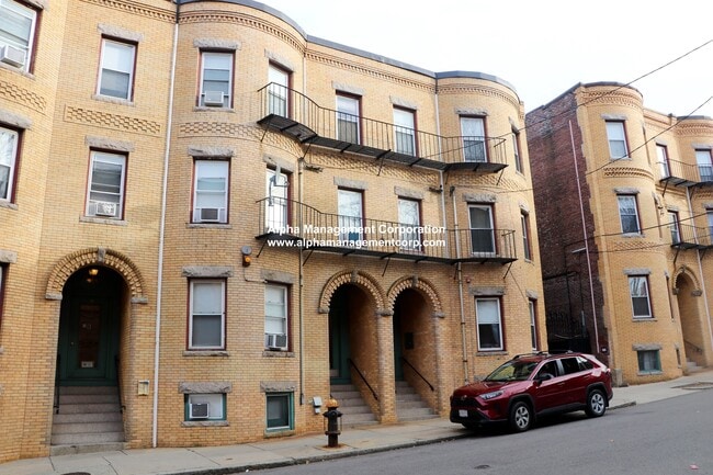 Primary Photo - 10 Wait St