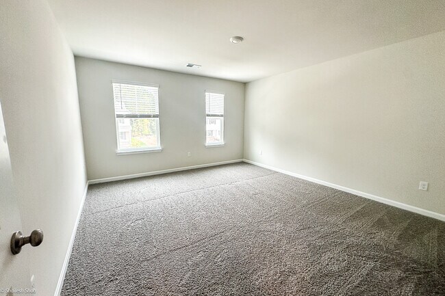 Building Photo - 4044 Brians Ln