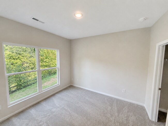 Building Photo - 1112 Brooksridge Way