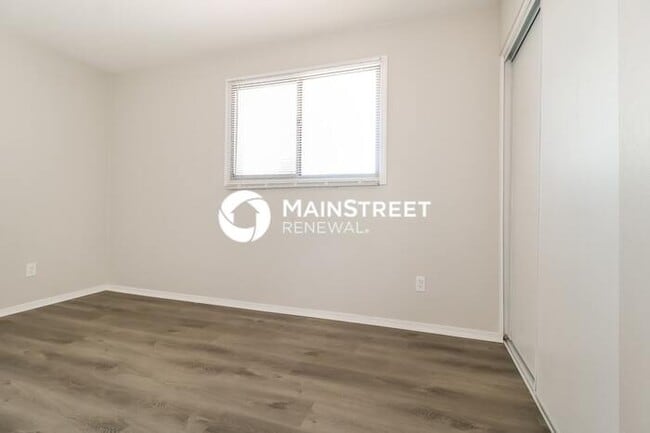 Building Photo - 4 Bedroom Pet-Friendly Home in PHOENIX, AZ...