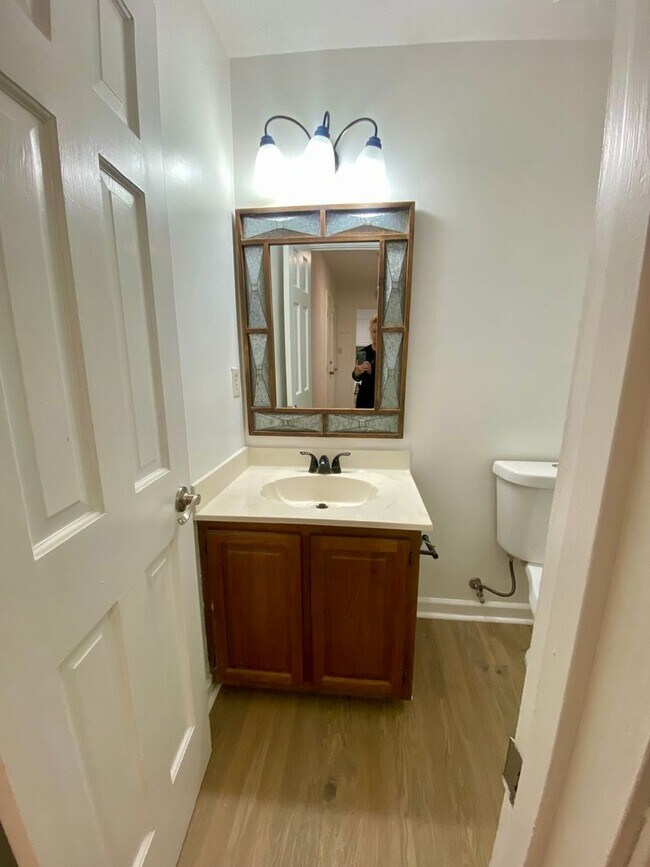 Building Photo - Wesleyan Pines