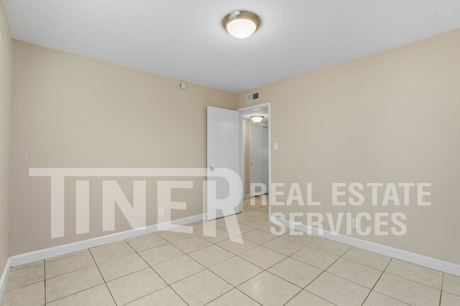 Building Photo - 1411 Michael Way