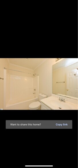 Building Photo - 15 Watkins Bridge Rd