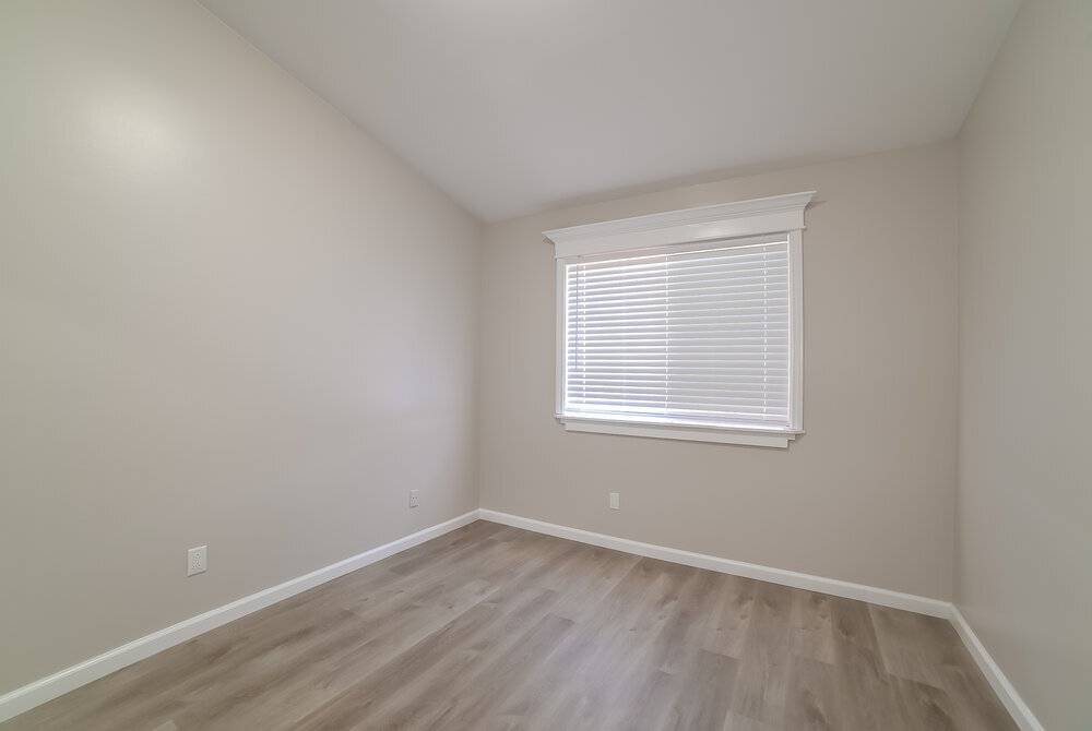 Building Photo - 1297 E Tradewind Dr