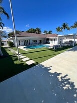 Building Photo - 5510 Bayview Dr