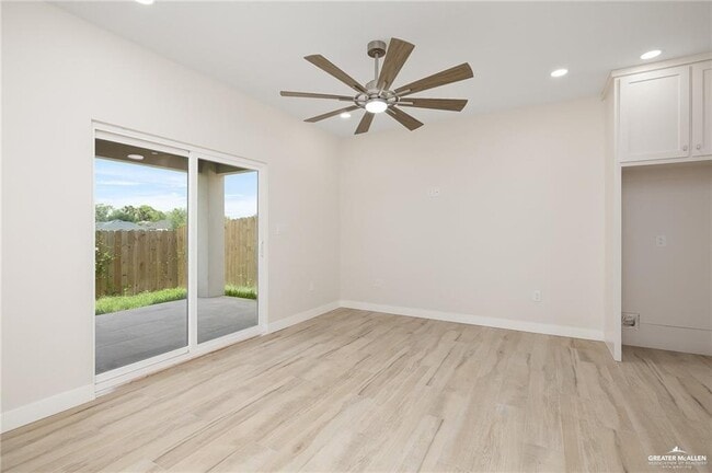 Building Photo - 13 East St