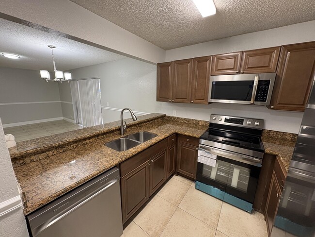 Building Photo - 1541 Balfour Point Dr